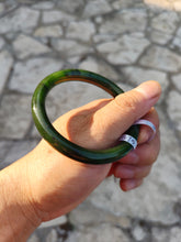 Load image into Gallery viewer, 60.5mm certified 100% Natural dark green/black round cut nephrite Jade(碧玉)  bangle HN13-1575
