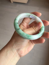 Load image into Gallery viewer, 58.7mm 100% natural certified sunny green/white(白底青) jadeite jade bangle BK82-5231
