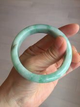 Load image into Gallery viewer, 卖了 53mm 100% natural certified sunny green/dark green jadeite jade bangle BK80-5244
