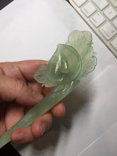 Load image into Gallery viewer, 16cm 100% Natural light green Xiu Jade Serpentine vantage carved lily hairpin AW23
