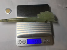 Load image into Gallery viewer, 17.5cm 100% Natural light green Xiu Jade Serpentine vantage carved peony hairpin AW24
