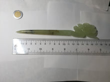 Load image into Gallery viewer, 17.5cm 100% Natural light green Xiu Jade Serpentine vantage carved peony hairpin AW24
