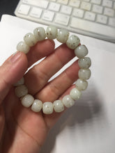 Load image into Gallery viewer, 10x8mm 100% Natural beige white brown vintage style  flying dandelions Osmanthus fragrans cake nephrite Jade bead bracelet HN4
