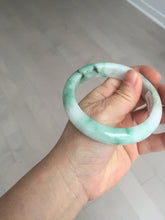 Load image into Gallery viewer, 58.7mm 100% natural certified sunny green/white(白底青) jadeite jade bangle BK82-5231
