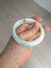 Load image into Gallery viewer, 53mm 100% natural certified sunny green/white(白底青) jadeite jade bangle BK81-5255
