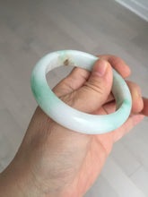 Load image into Gallery viewer, 53mm 100% natural certified sunny green/white(白底青) jadeite jade bangle BK81-5255
