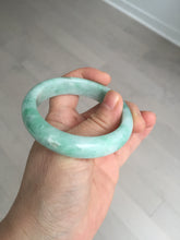 Load image into Gallery viewer, 卖了 53mm 100% natural certified sunny green/dark green jadeite jade bangle BK80-5244
