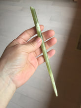 Load image into Gallery viewer, 卖了 18.5cm 100% Natural light green yellow Xiu Jade Serpentine hairpin AW11
