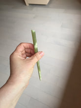 Load image into Gallery viewer, 卖了 18.5cm 100% Natural light green yellow Xiu Jade Serpentine hairpin AW11
