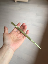 Load image into Gallery viewer, 卖了 18.5cm 100% Natural light green yellow Xiu Jade Serpentine hairpin AW11
