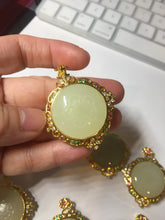 Load image into Gallery viewer, 100% Natural yellow/green Hetian nephrite Jade(和田黄玉) pendant HF84
