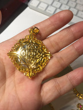 Load image into Gallery viewer, 100% Natural yellow/green Hetian nephrite Jade(和田黄玉) pendant HF84
