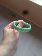 Load image into Gallery viewer, 52.5mm certified 100% natural Type A sunny green jadeite jade bangle BK5-3359
