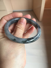 Load image into Gallery viewer, 52.4mm Certified 100% natural Type A black/white oval jadeite jade bangle AF93-2676
