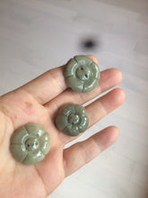 Load image into Gallery viewer, 23.3-28mm 100% natural light green/yellow/gray carved sunflower jadeite jade beads (supplies, add-on items) AY42
