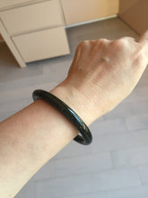 Load image into Gallery viewer, 59mm 100% Natural dark green/black meteorite Stellar Night sky round cut nephrite bangle HF91-8252
