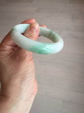 Load image into Gallery viewer, 53mm 100% natural certified sunny green/white(白底青) jadeite jade bangle BK81-5255
