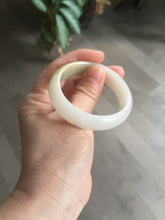 Load image into Gallery viewer, 47.5mm Certified Type A 100% Natural icy light green/white oval Jadeite Jade bangle Q61-6673
