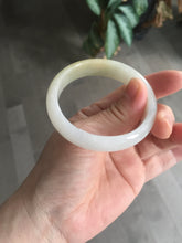 Load image into Gallery viewer, 47.5mm Certified Type A 100% Natural icy light green/white oval Jadeite Jade bangle Q61-6673
