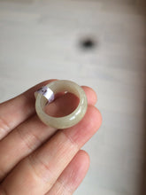 Load image into Gallery viewer, 100% natural type A light yellow/gray (黄冰) jadeite jade band ring AZ98
