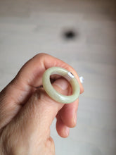 Load image into Gallery viewer, 100% natural type A light yellow/gray (黄冰) jadeite jade band ring AZ98
