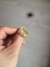 Load image into Gallery viewer, 100% natural type A light yellow/gray (黄冰) jadeite jade band ring AZ98
