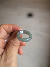 Load image into Gallery viewer, 100% natural type A green/black (青花乌鸡芝麻糊) jadeite jade band ring AE57
