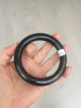 Load image into Gallery viewer, 61.4mm certified 100% Natural black(MO YU 墨玉) meteorite Stellar Night sky chubby round cut nephrite bangle HF118-8245
