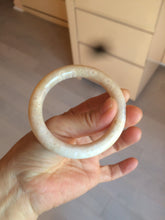 Load image into Gallery viewer, 52.8mm 100% natural beige yellow white round cut Coral Jade (珊瑚玉) bangle SY70
