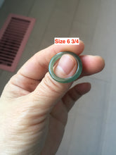 Load image into Gallery viewer, 100% natural type A ice watery dark green/gray/black(冰油青) jadeite jade band ring AU83
