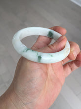 Load image into Gallery viewer, Shopify only 55.3mm Type A 100% Natural light green flying flowers Jadeite Jade bangle GC39-4056
