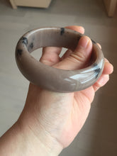 Load image into Gallery viewer, 60mm 100% natural chocolate milk color with flying leaf morning in the country chubby Quartzite (Shetaicui jade) bangle AW5
