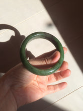 Load image into Gallery viewer, 52.5mm 100% Natural dark green/black nephrite Hetian Jade (和田碧玉) bangle HF37
