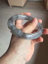 Load image into Gallery viewer, 60.8mm 100% natural black white (水墨) Quartzite (Shetaicui jade) 3D carved Cat bangle SY125

