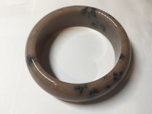 Load image into Gallery viewer, 60mm 100% natural chocolate milk color with flying leaf morning in the country chubby Quartzite (Shetaicui jade) bangle AW5
