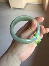 Load image into Gallery viewer, 卖了 55 mm Certified type A 100% Natural green/gray/brown/black board style Jadeite bangle R86-1530
