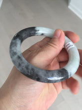 Load image into Gallery viewer, 卖了  56.2mm Certified 100% natural Type A black/white(wuji) chubby round cut jadeite jade bangle BP31-5844
