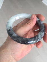 Load image into Gallery viewer, 卖了  56.2mm Certified 100% natural Type A black/white(wuji) chubby round cut jadeite jade bangle BP31-5844
