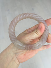 Load image into Gallery viewer, 60.5mm 100% natural light pink Quartzite (Shetaicui jade) carved Bow knot and twist style bangle XY110
