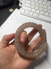 Load image into Gallery viewer, 60.5mm 100% natural light pink Quartzite (Shetaicui jade) carved Bow knot and twist style bangle XY110
