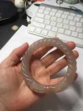 Load image into Gallery viewer, 60.5mm 100% natural light pink Quartzite (Shetaicui jade) carved Bow knot and twist style bangle XY110
