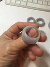 Load image into Gallery viewer, 100% natural type A light purple/green/white broad jadeite jade band ring thumb ring Pb42
