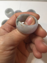Load image into Gallery viewer, 100% natural type A light purple/green/white broad jadeite jade band ring thumb ring Pb42
