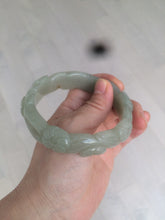 Load image into Gallery viewer, 59.5mm 100% natural light green/gray Quartzite (Shetaicui jade) carved flowers bangle XY61
