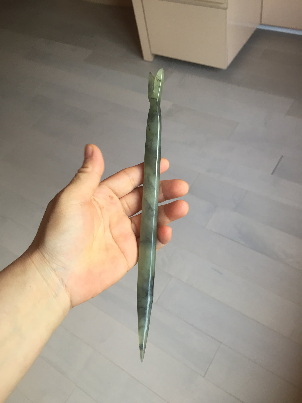 24cm 100% Natural light green black Xiu Jade Serpentine vantage fish square style hairpin AW22