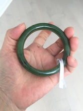 Load image into Gallery viewer, 55.5mm certified 100% Natural dark green black (碧玉) kiwi nephrite Jade bangle HF123-1578
