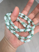 Load image into Gallery viewer, 100% natural type A light green jadeite jade beads bracelet group BQ76
