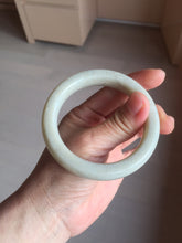 Load image into Gallery viewer, 54.6mm 100% Natural white/beige with floating dandelions nephrite Hetian jade bangle HT99
