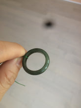 Load image into Gallery viewer, Size 6-9 100% natural type A dark green jadeite jade band ring AT92
