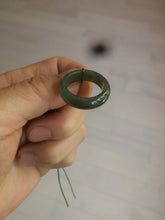 Load image into Gallery viewer, Size 6-9 100% natural type A dark green jadeite jade band ring AT92
